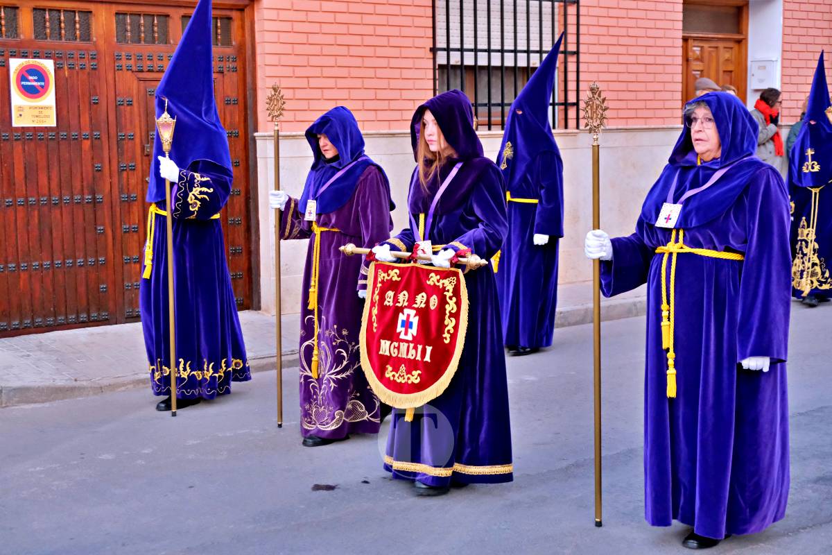 La emoción y el fervor marcan el inicio del Viernes Santo con “La Presentación”