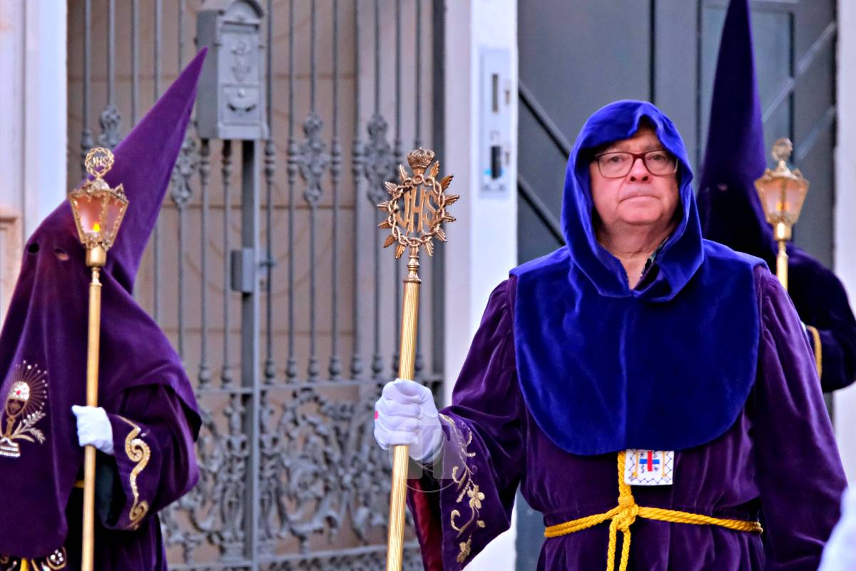 La emoción y el fervor marcan el inicio del Viernes Santo con “La Presentación”