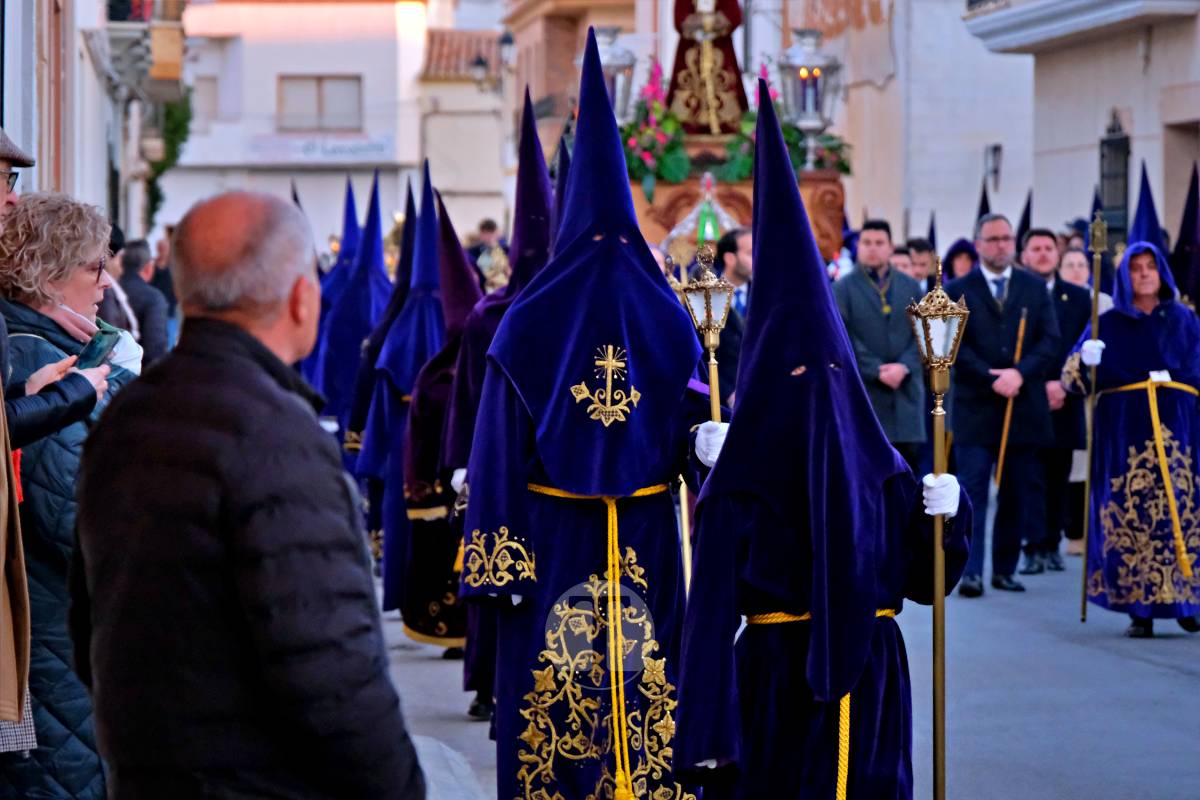 La emoción y el fervor marcan el inicio del Viernes Santo con “La Presentación”