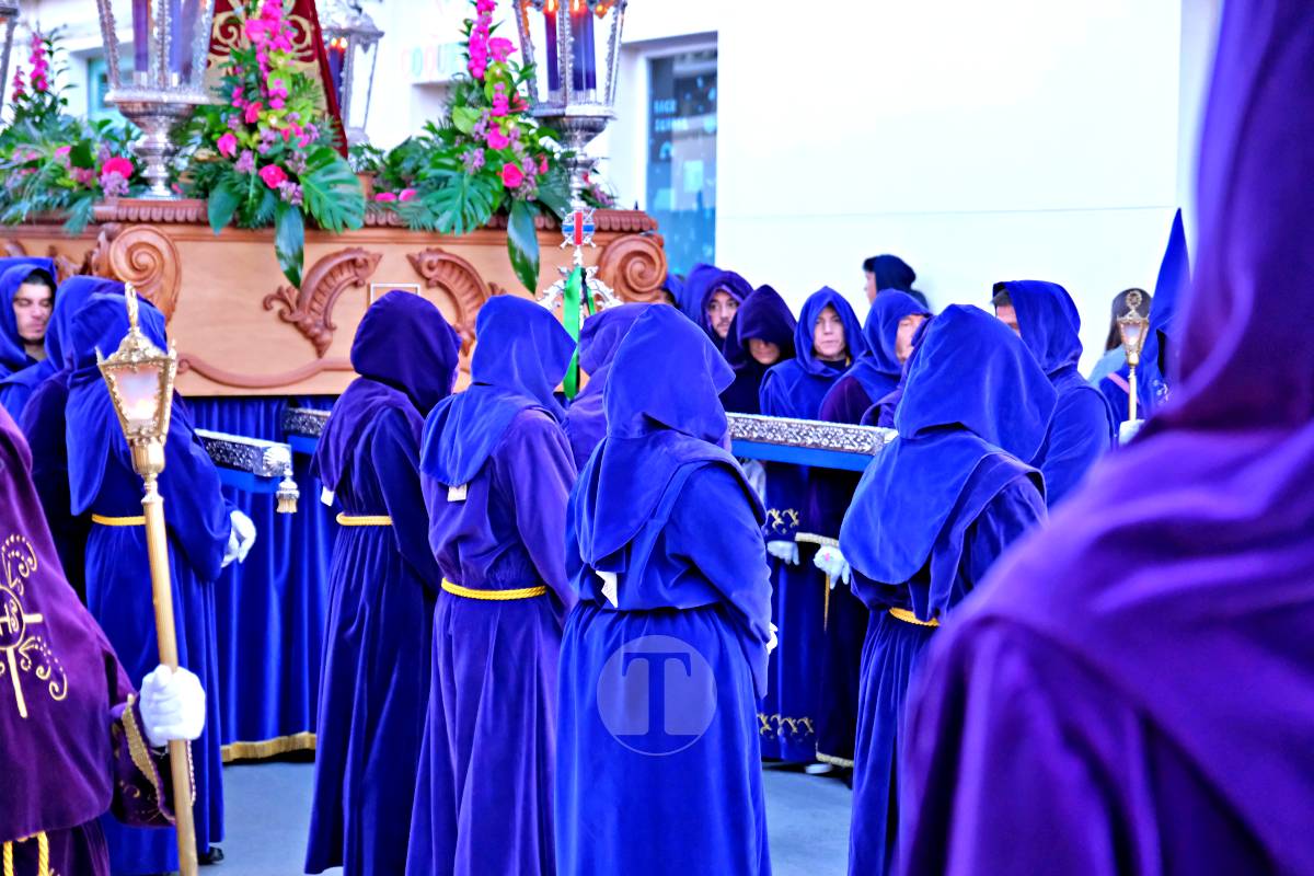 La emoción y el fervor marcan el inicio del Viernes Santo con “La Presentación”