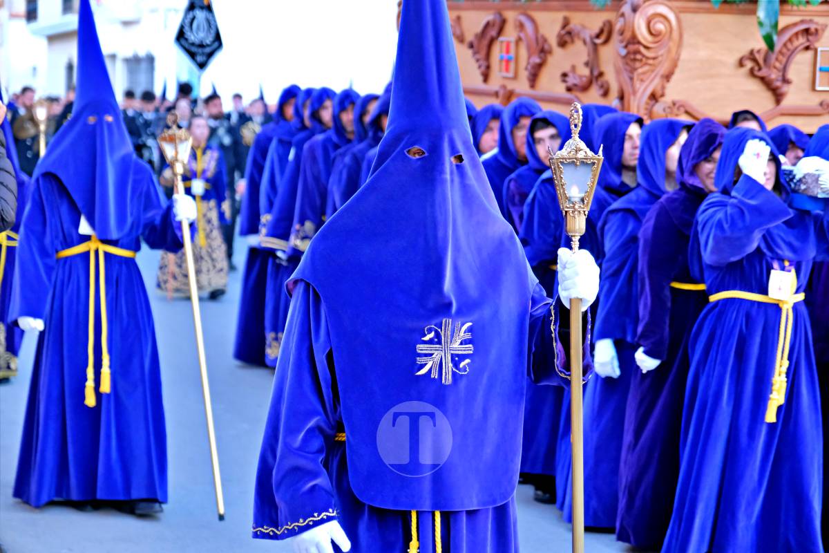 La emoción y el fervor marcan el inicio del Viernes Santo con “La Presentación”