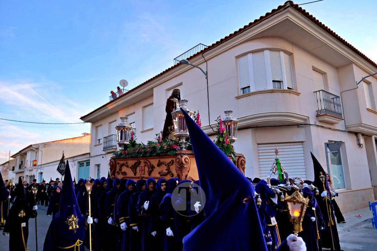 La emoción y el fervor marcan el inicio del Viernes Santo con “La Presentación”