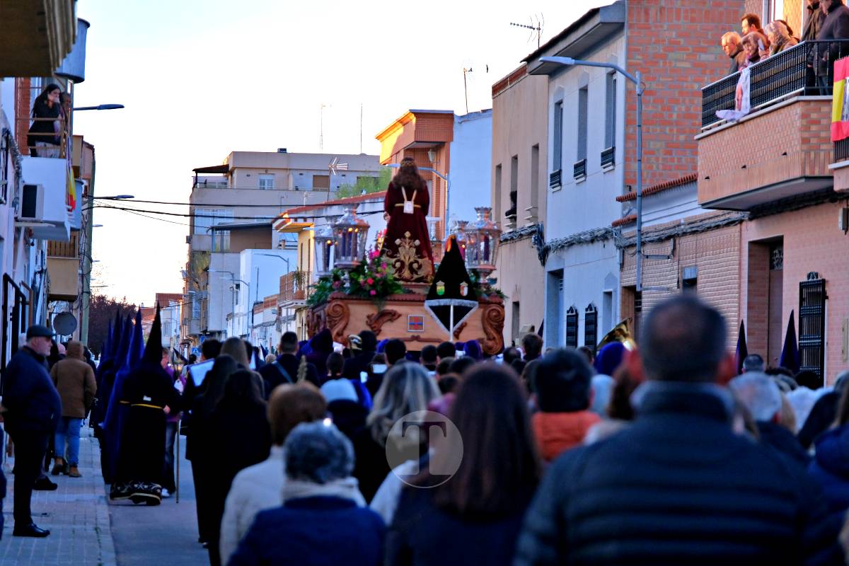 La emoción y el fervor marcan el inicio del Viernes Santo con “La Presentación”