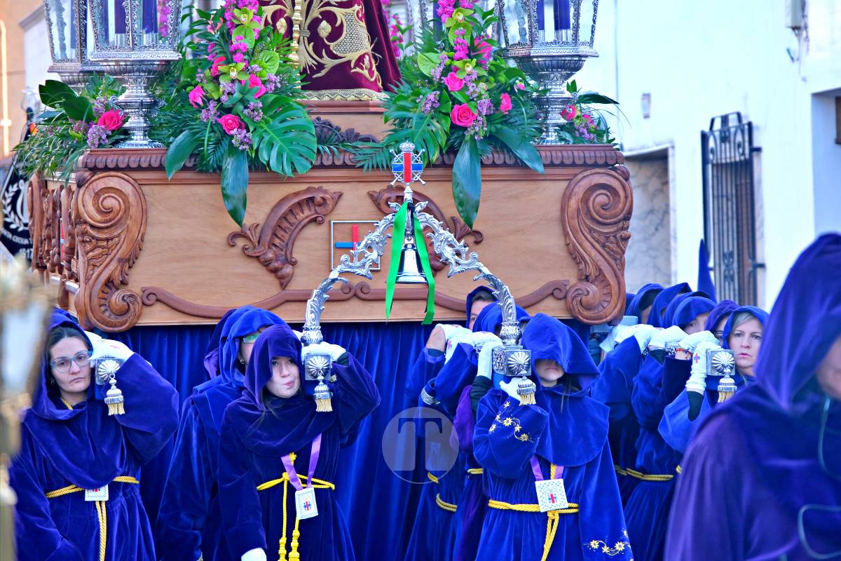 La emoción y el fervor marcan el inicio del Viernes Santo con “La Presentación”