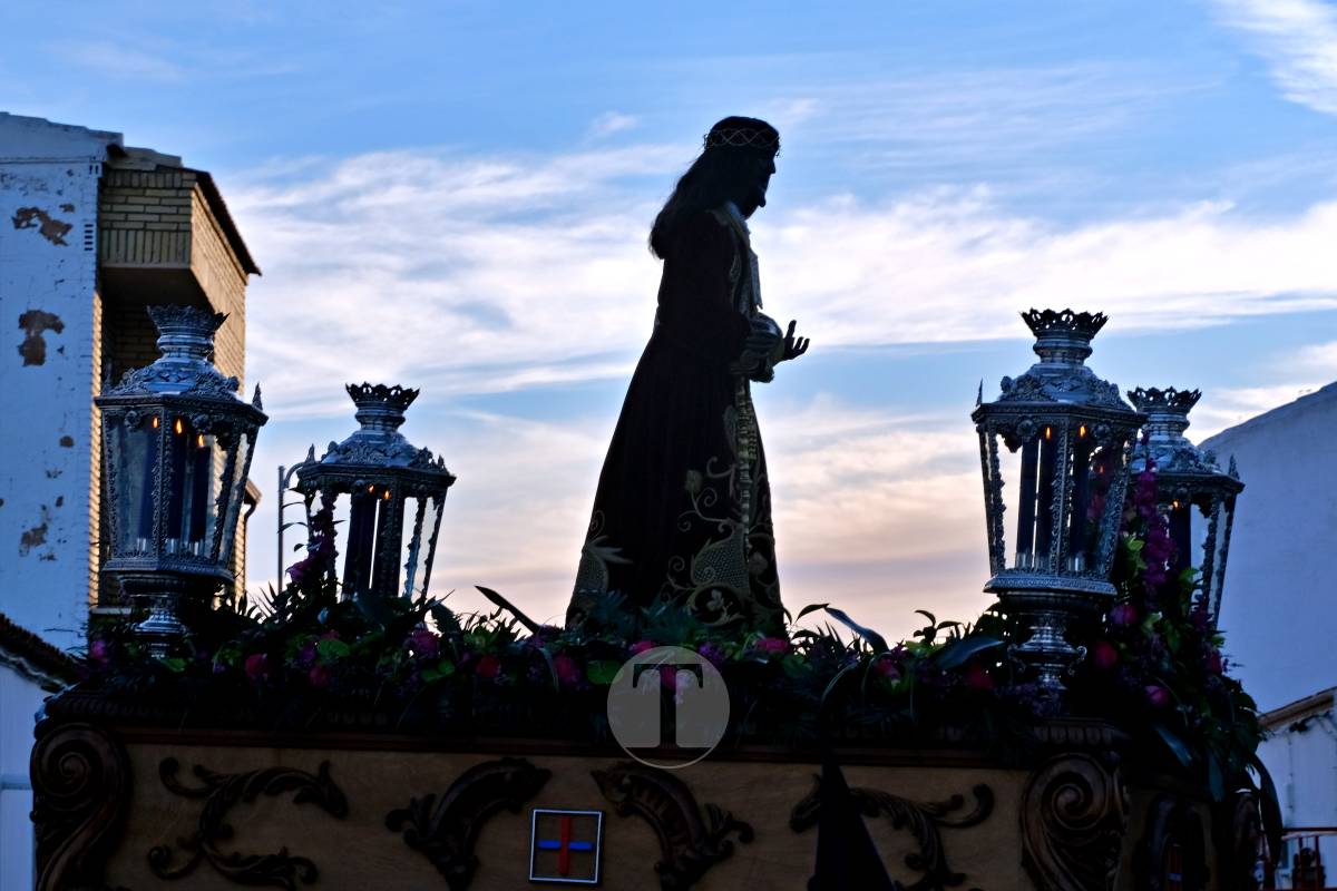 La emoción y el fervor marcan el inicio del Viernes Santo con “La Presentación”