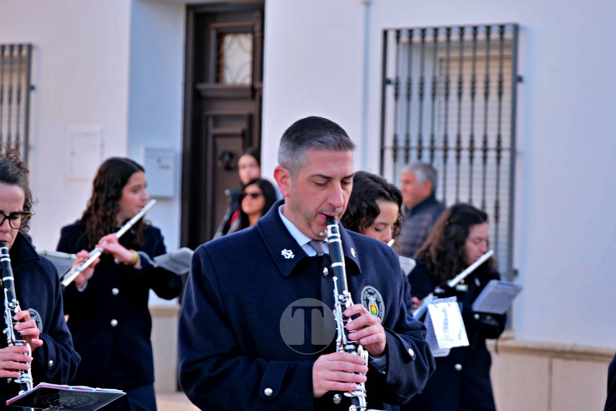 La emoción y el fervor marcan el inicio del Viernes Santo con “La Presentación”