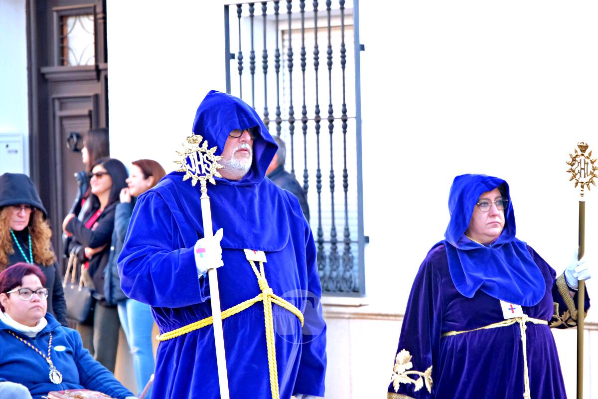 La emoción y el fervor marcan el inicio del Viernes Santo con “La Presentación”