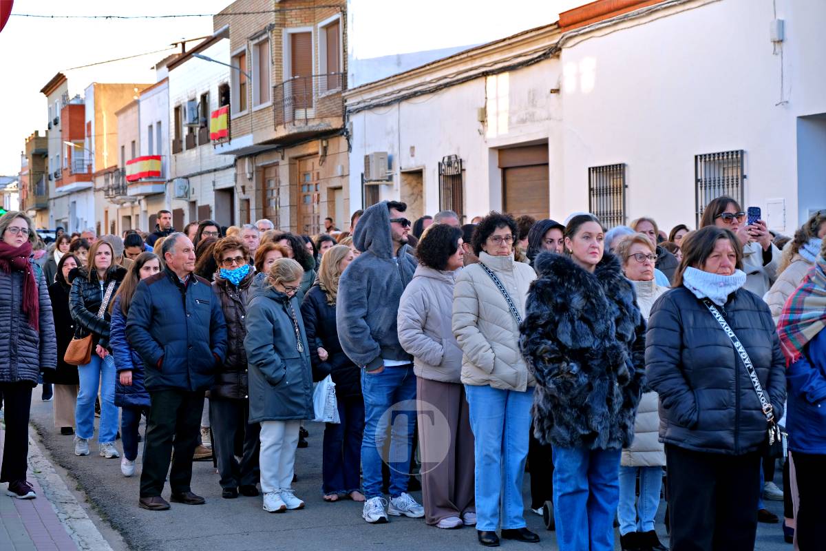 La emoción y el fervor marcan el inicio del Viernes Santo con “La Presentación”