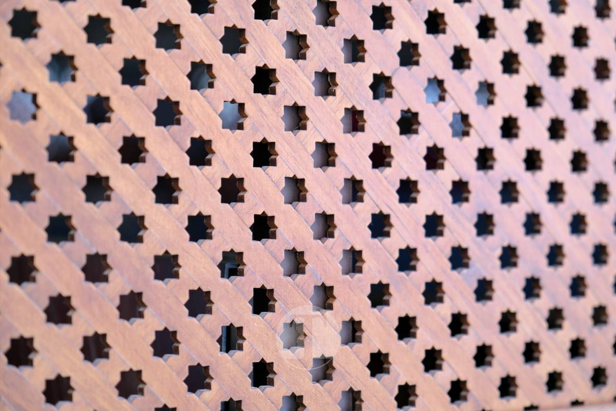 El sol acompaña el Camino del Calvario en una mañana multitudinaria de Viernes Santo