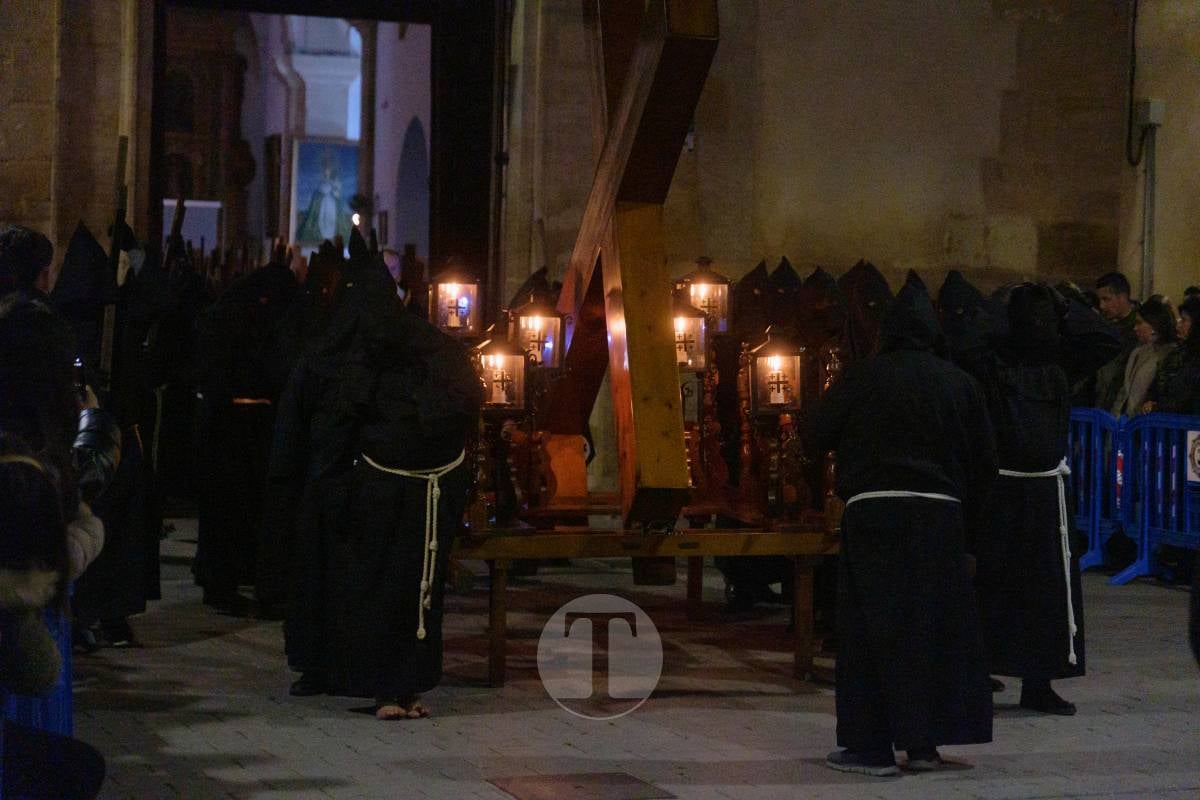 El eco de las cadenas rompe el silencio en la madrugada de Tomelloso