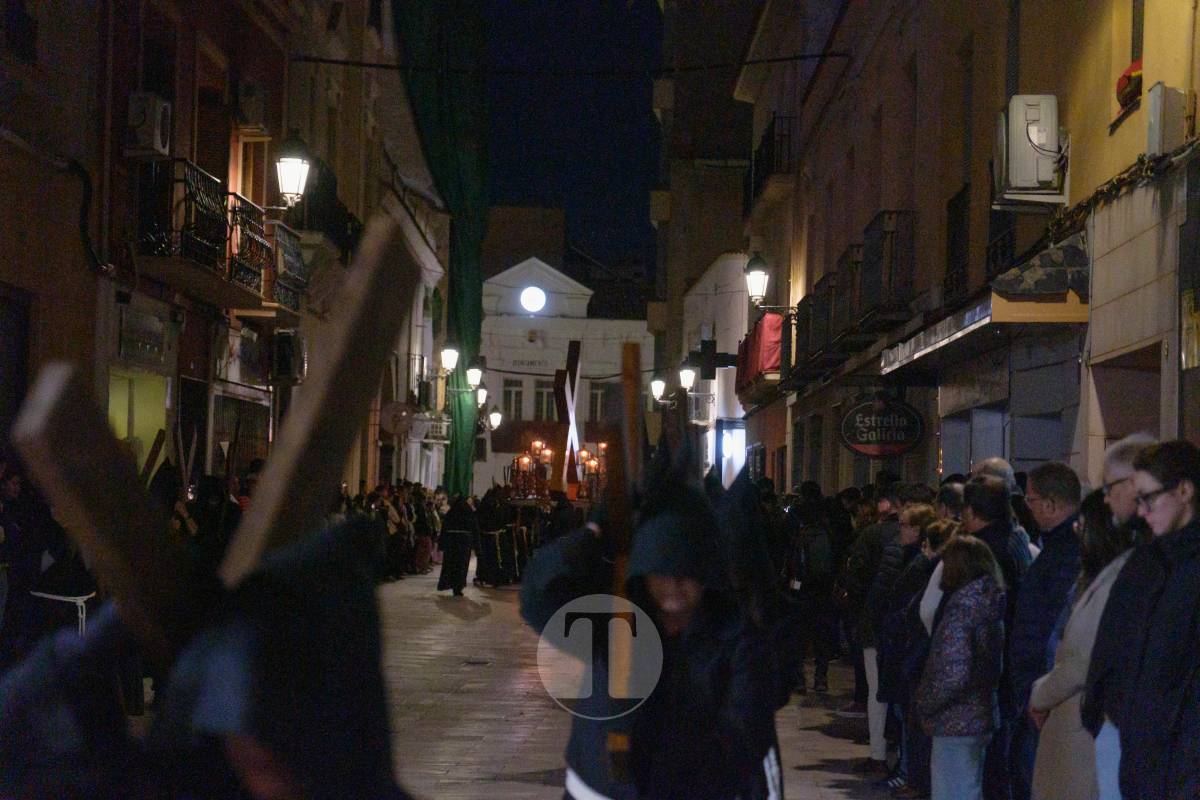 El eco de las cadenas rompe el silencio en la madrugada de Tomelloso