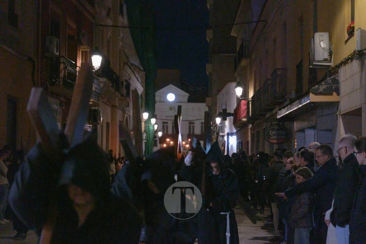 El eco de las cadenas rompe el silencio en la madrugada de Tomelloso