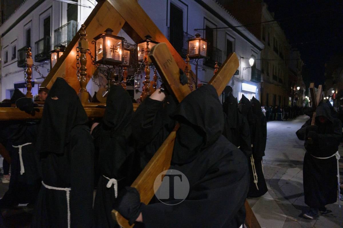 El eco de las cadenas rompe el silencio en la madrugada de Tomelloso