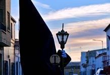 La emoción y el fervor marcan el inicio del Viernes Santo con “La Presentación”