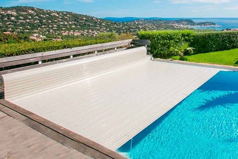 Consejos clave para proteger tu piscina en invierno