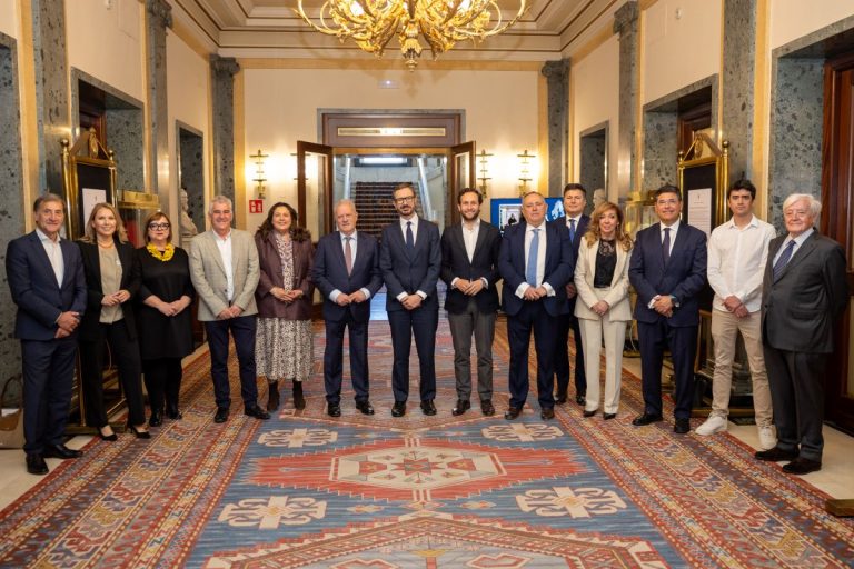 Fundación Eurocaja Rural participa en la presentación del VI Estudio ‘Evolución de la Percepción de los Avances en la España Rural 2025-2026’ celebrado en el Senado