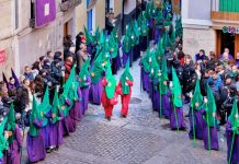 De las tamboradas infinitas a las procesiones en silencio, Castilla-La Mancha despliega su fe