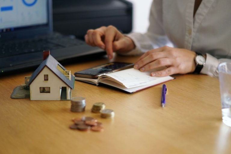 La Junta anuncia préstamos tipo 0, deducciones fiscales y ayudas al alquiler en su Agenda de Acción por la Vivienda