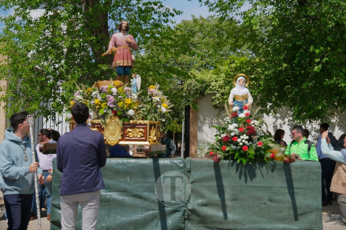 San Isidro cierra sus fiestas en Tomelloso con procesión y medio centenar de tractores