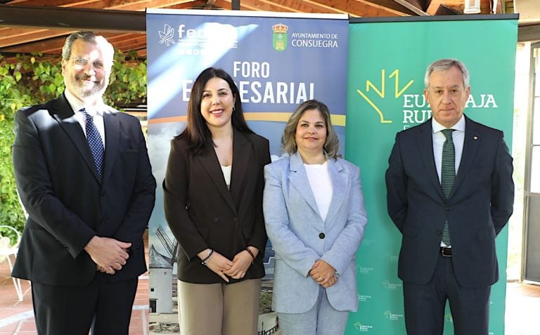 Fundación Eurocaja Rural, Fedeto y Ayuntamiento de Consuegra aceleran la digitalización empresarial con formación en IA