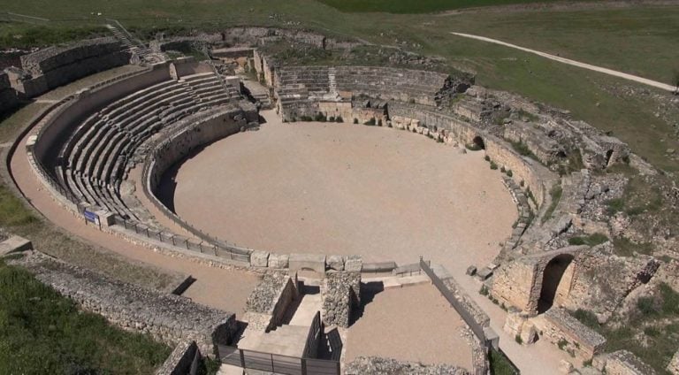 Una cata de vino y queso entre ruinas romanas: Segóbriga prepara una visita especial el 16 de mayo