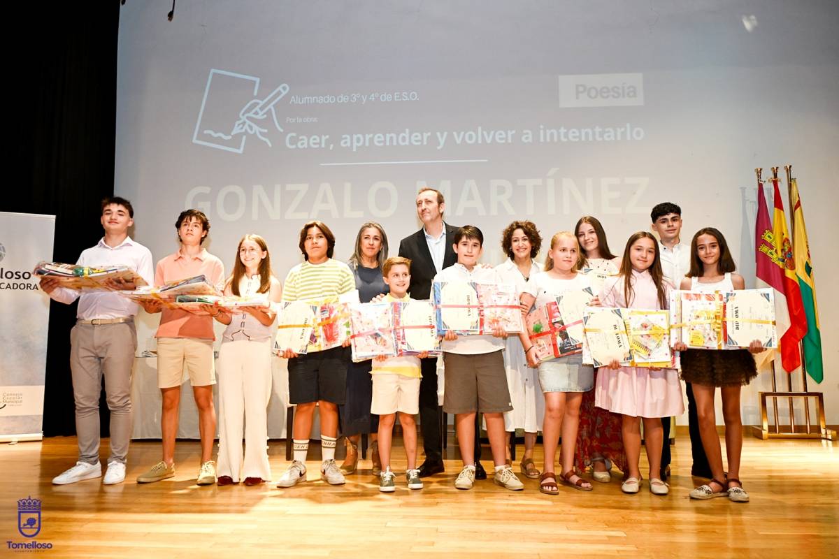 Tomelloso clausura el curso escolar con la entrega de premios de los certámenes escolares