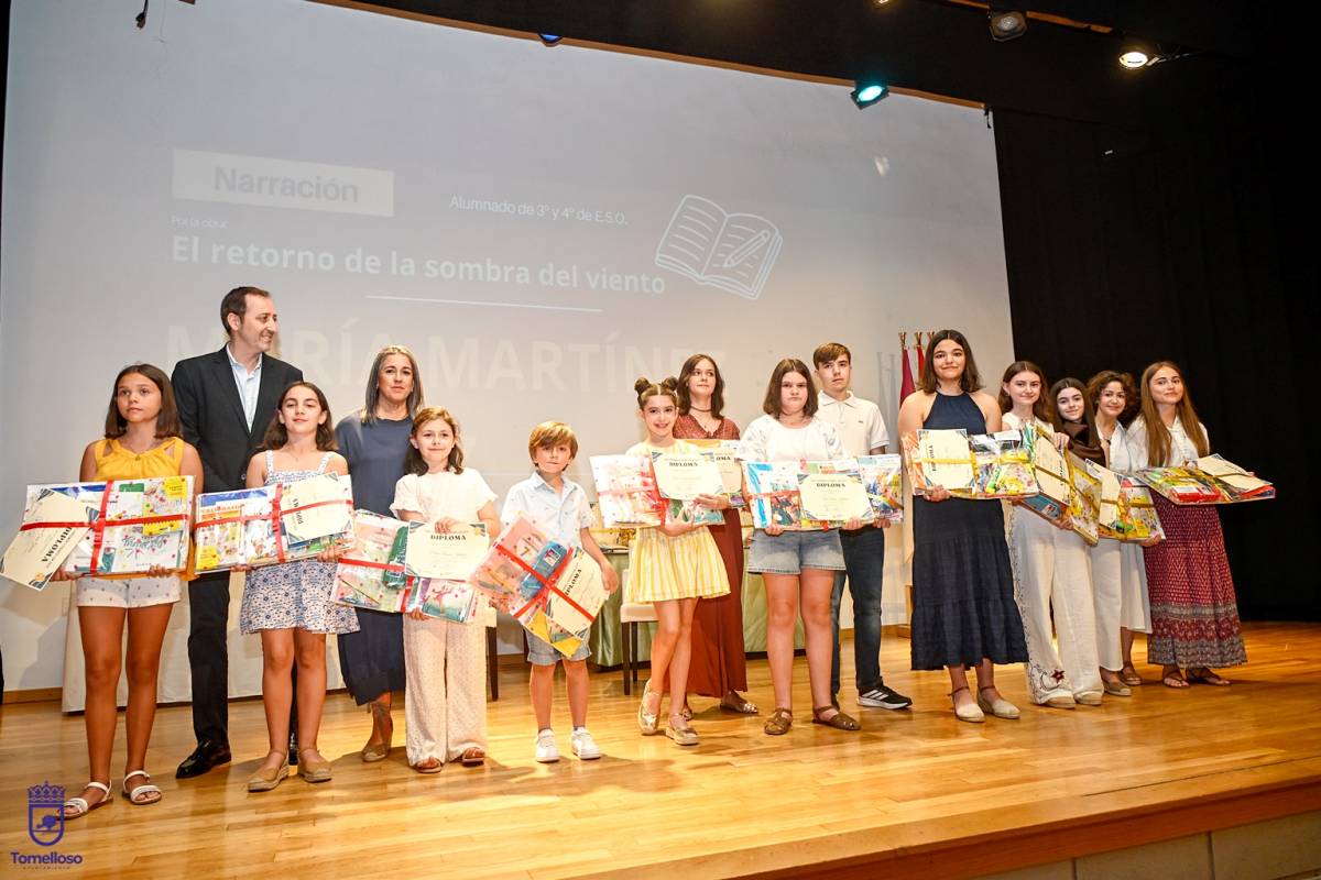Tomelloso clausura el curso escolar con la entrega de premios de los certámenes escolares