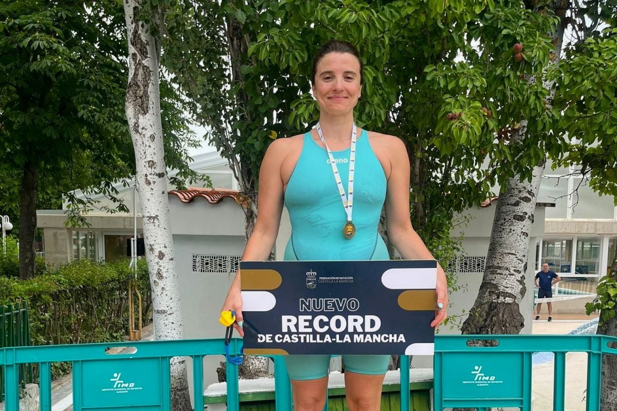 El Club Máster Natación Tomelloso arrasa en el Regional: 114 medallas y título femenino de Castilla-La Mancha