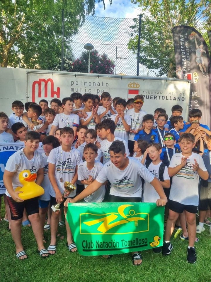 El Club Natación Tomelloso se proclama campeón provincial en Puertollano