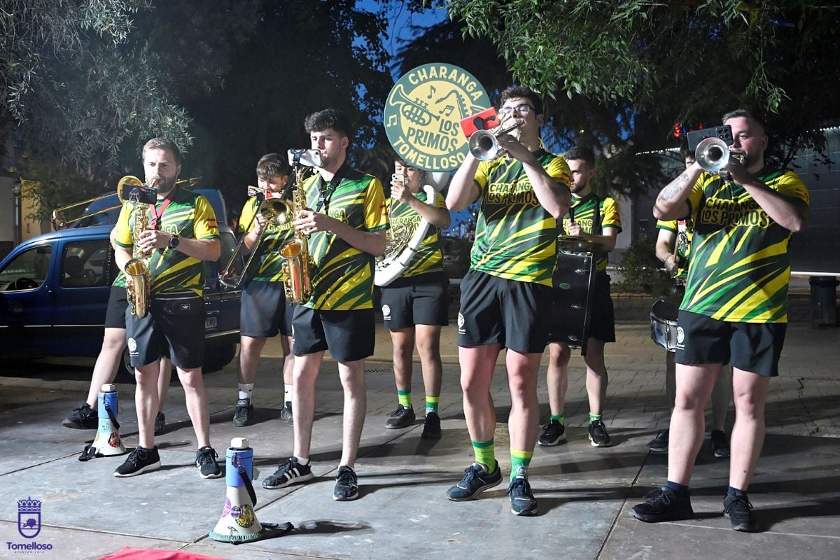 El barrio San Juan da comienzo a sus fiestas con un pregón lleno de recuerdos y el compromiso de avanzar en su municipalización