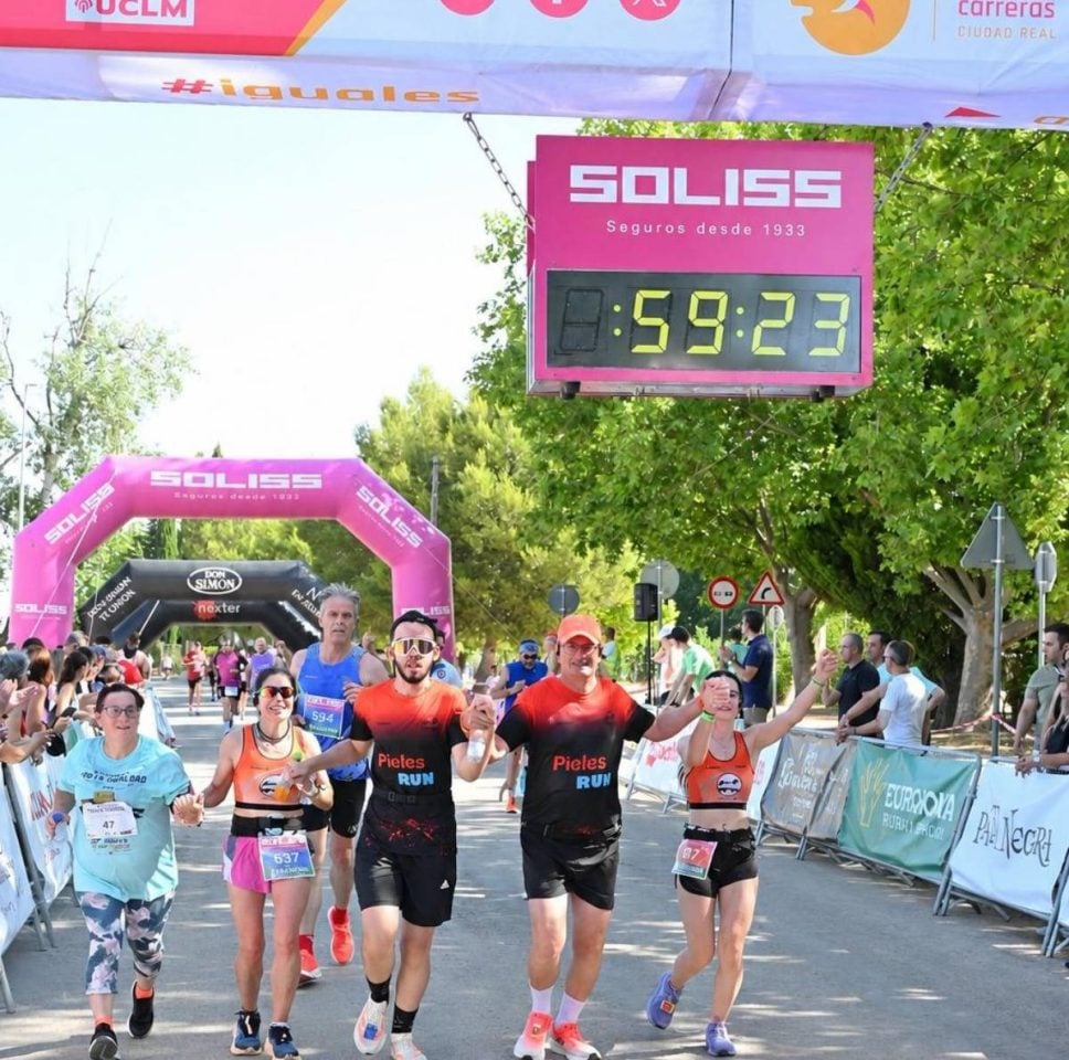 Los Pieles Run de Tomelloso destacan en la 10K de Argamasilla de Alba: nueva victoria de Luisa Becerra y buena participación de grupo