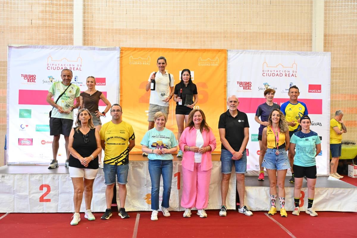 Los Pieles Run de Tomelloso destacan en la 10K de Argamasilla de Alba: nueva victoria de Luisa Becerra y buena participación de grupo