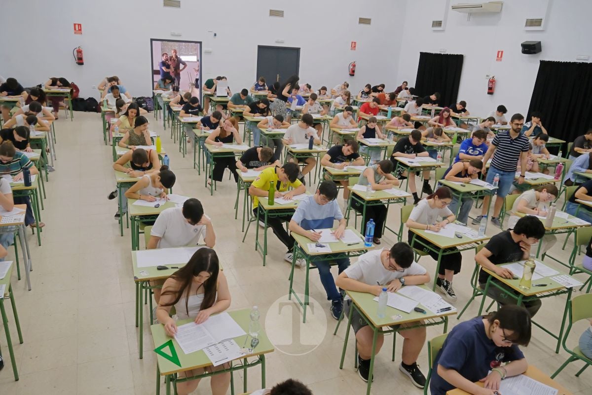 La PAU arranca en Tomelloso sin incidencias y con 286 estudiantes en el IES Eladio Cabañero