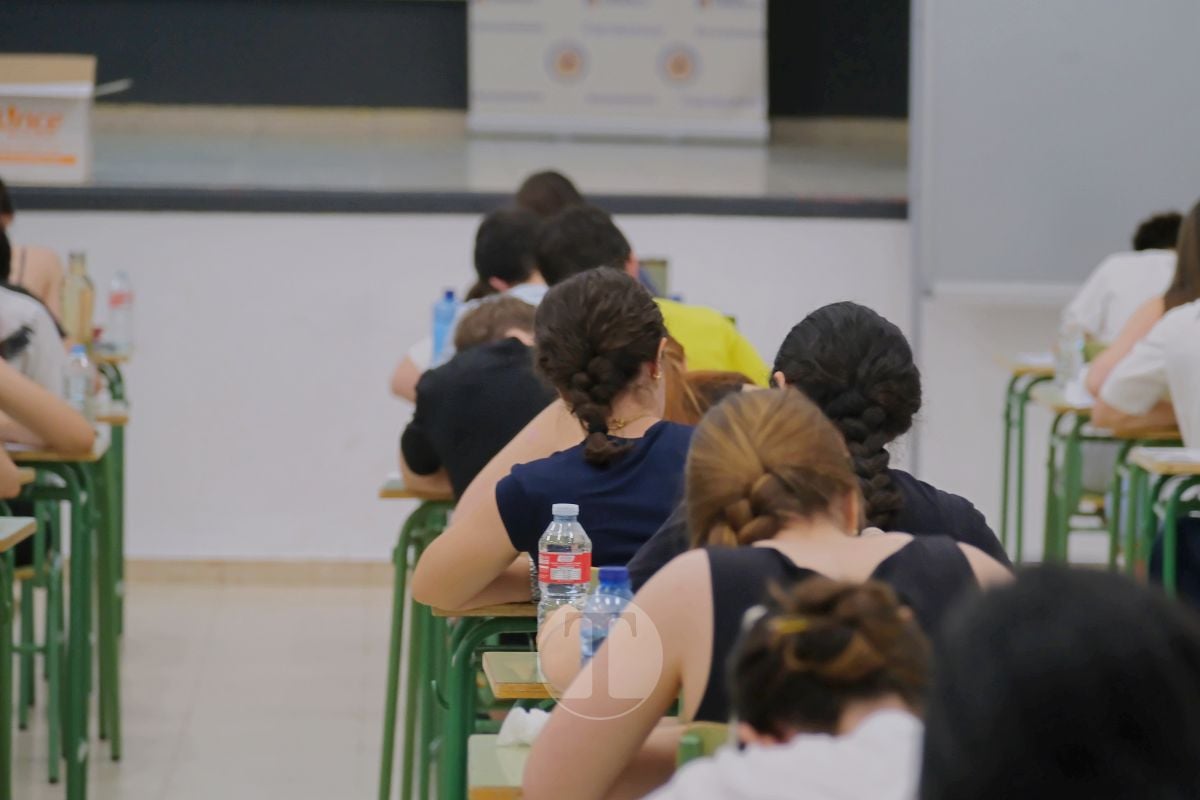 La PAU arranca en Tomelloso sin incidencias y con 286 estudiantes en el IES Eladio Cabañero