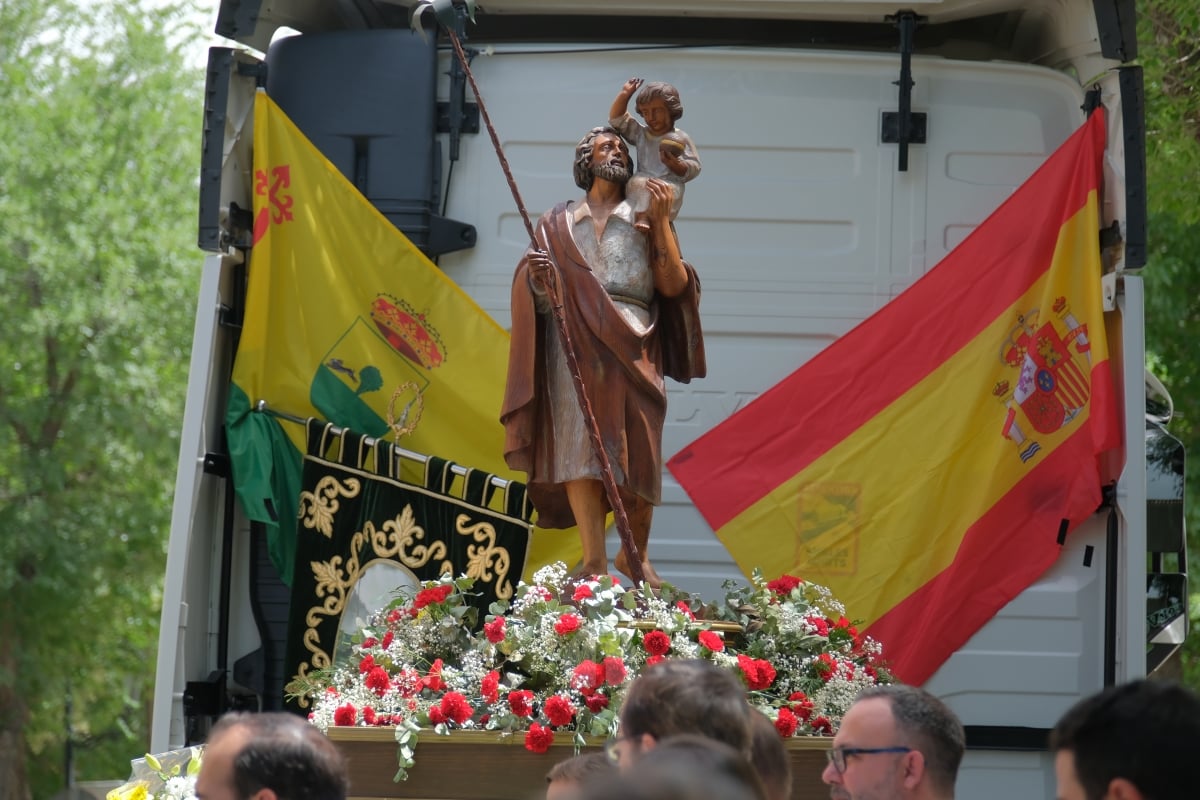 Tomelloso celebra San Cristóbal con un desfile de unos 120 camiones y vehículos