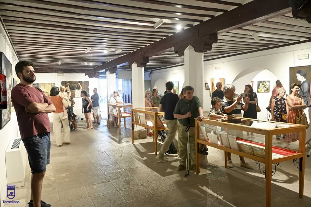 La Posada de los Portales acoge la exposición del grupo de pintura Alborada
