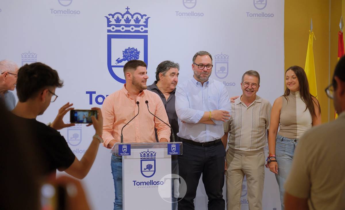Los Canuthis vuelven a encender el Guateque: 17 años bailando entre generaciones en Tomelloso