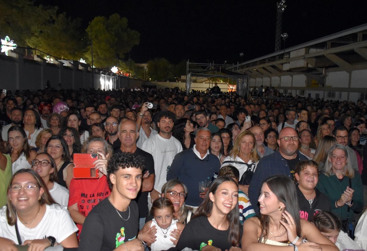 Tomelloso se rinde al pogo: Sexy Zebras y La La Love You reventaron el Paco Gálvez en la noche grande de la Feria 2026