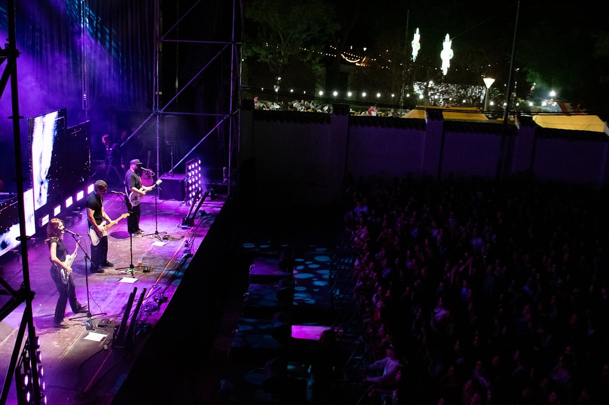 Tomelloso se rinde al pogo: Sexy Zebras y La La Love You reventaron el Paco Gálvez en la noche grande de la Feria 2026