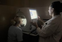 Una nueva tecnología reduce a la mitad el tiempo de las exploraciones oftalmológicas en un hospital de Castilla-La Mancha