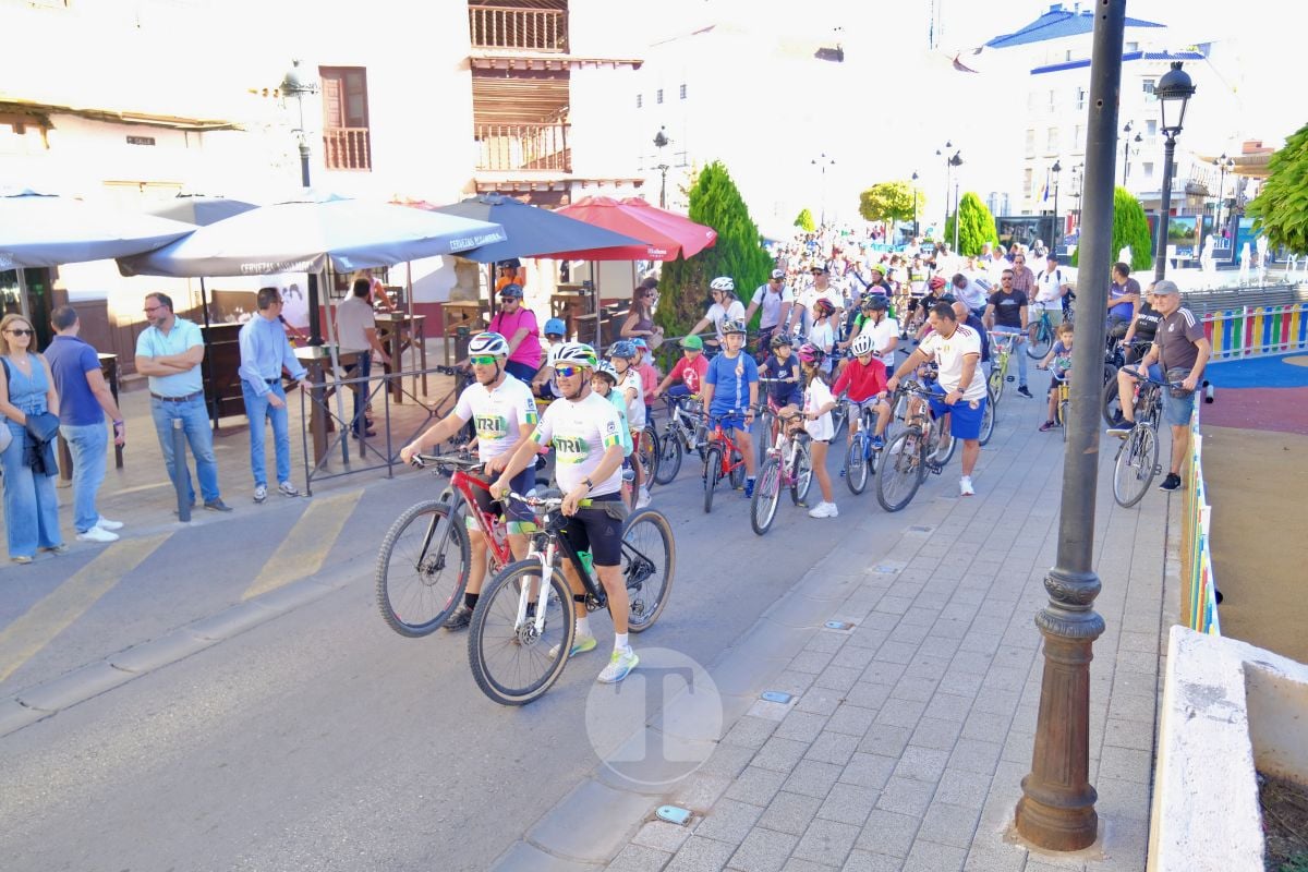 Cientos de vecinos disfrutan en Tomelloso de una multitudinaria jornada del Día de la Bici