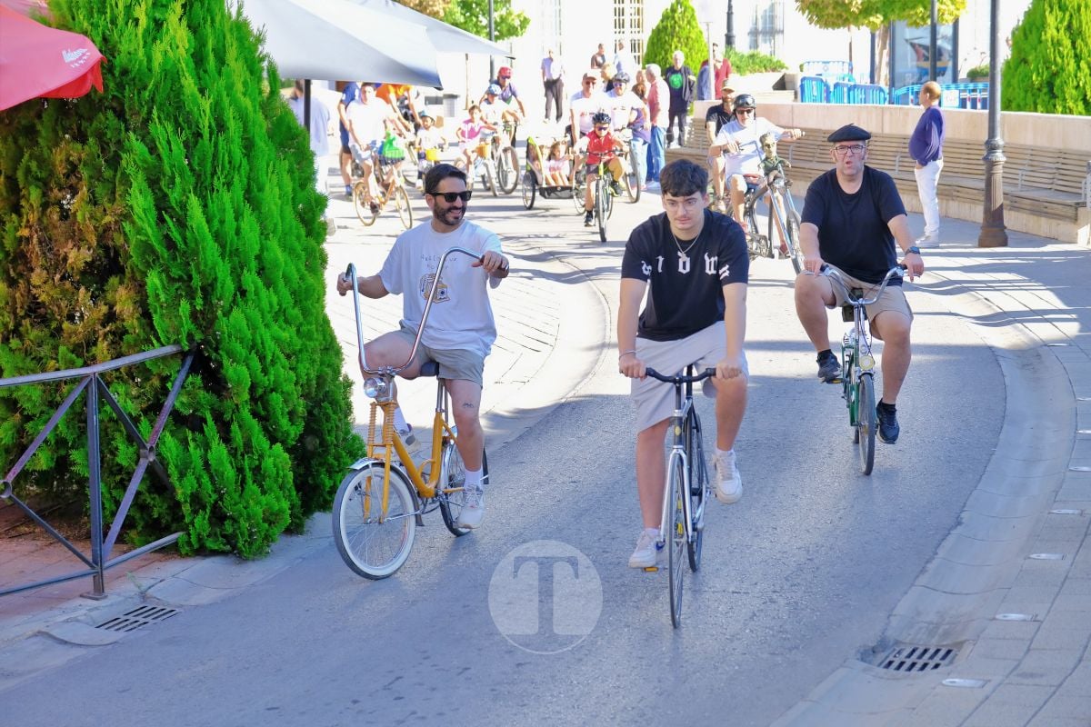 Cientos de vecinos disfrutan en Tomelloso de una multitudinaria jornada del Día de la Bici