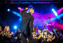 Dance Symphonic hace bailar a Argamasilla de Alba al ritmo de música sinfónica y electrónica