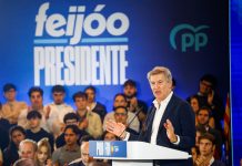 Feijóo recurre a alcaldes y consejeros autonómicos para reforzar sus listas electorales del 29N