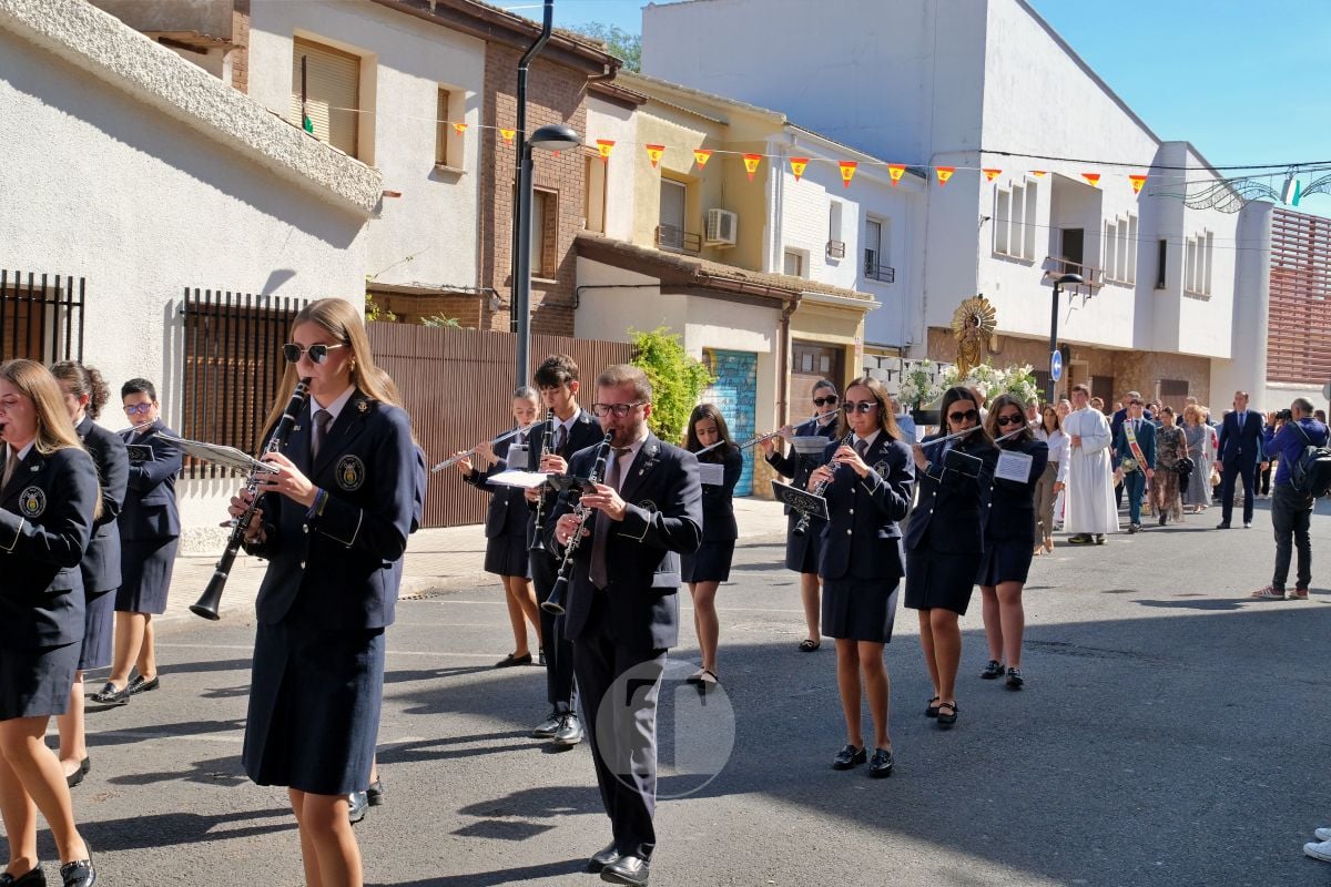 El Barrio del Pilar de Tomelloso celebra su día grande con la misa de campaña y la procesión de su patrona