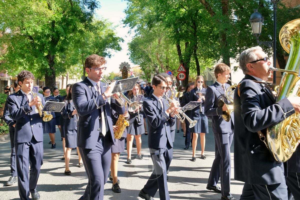 El Barrio del Pilar de Tomelloso celebra su día grande con la misa de campaña y la procesión de su patrona