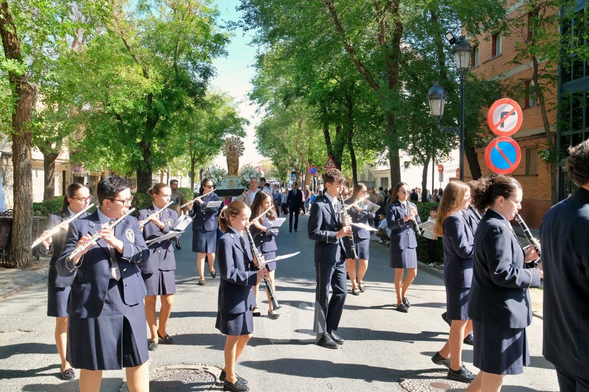 El Barrio del Pilar de Tomelloso celebra su día grande con la misa de campaña y la procesión de su patrona