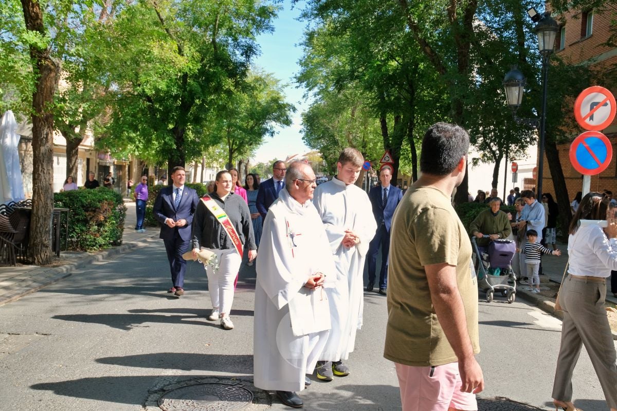 El Barrio del Pilar de Tomelloso celebra su día grande con la misa de campaña y la procesión de su patrona