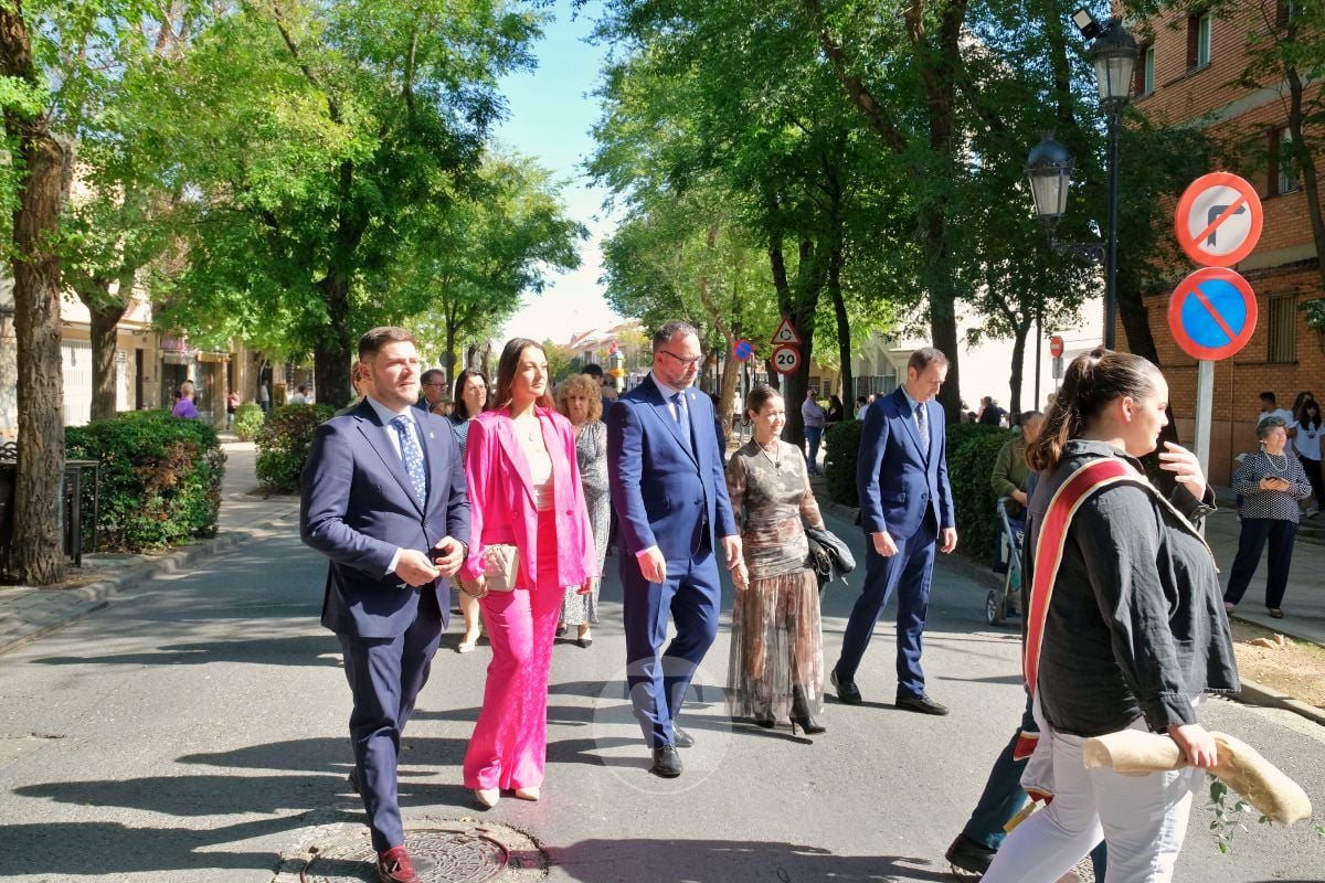 El Barrio del Pilar de Tomelloso celebra su día grande con la misa de campaña y la procesión de su patrona