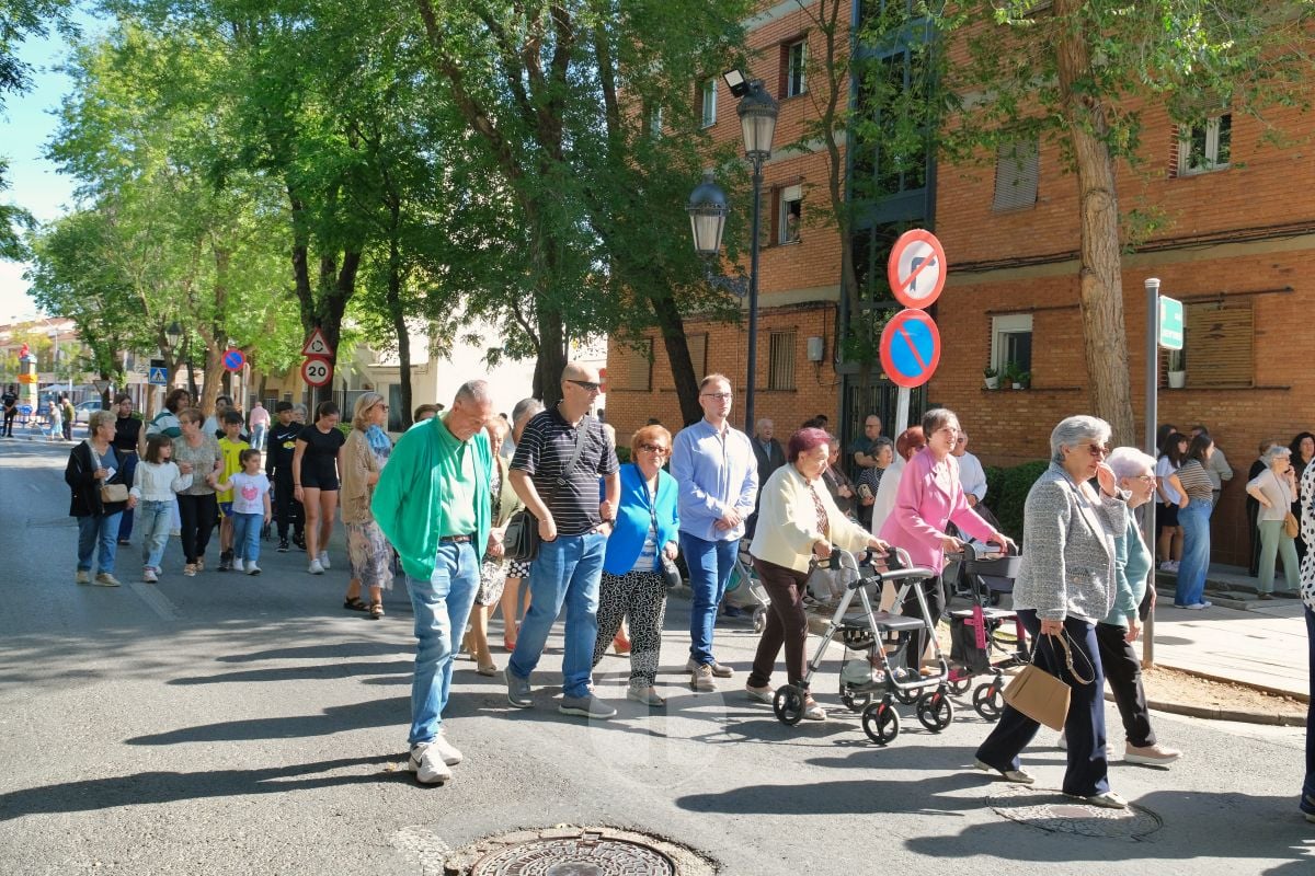 El Barrio del Pilar de Tomelloso celebra su día grande con la misa de campaña y la procesión de su patrona